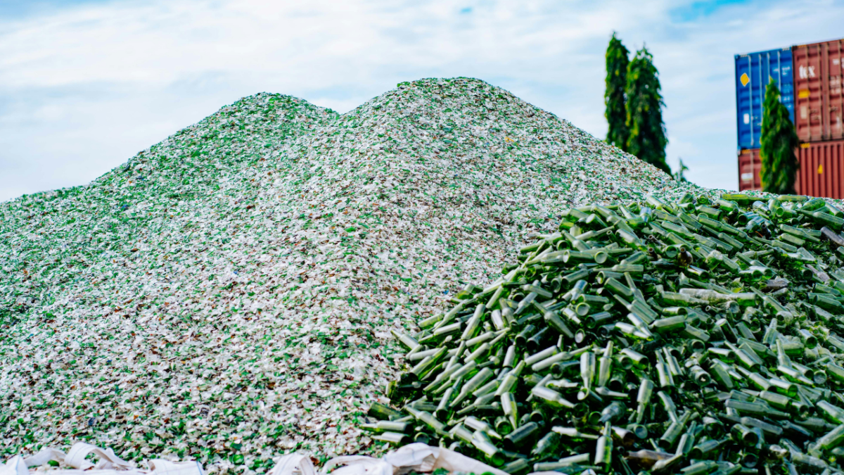 Strategic financial and legal benefits of professional e-waste management for multinational corporations - Katkısan Recycling.